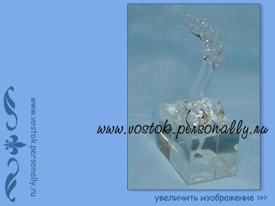 фигурка из стекла